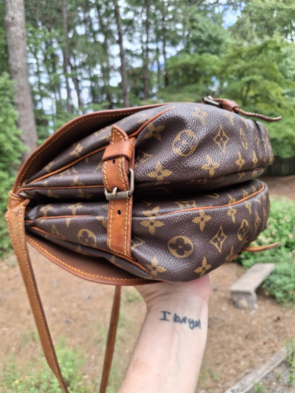 Vintage Louis Vuitton Saumur 30 Monogram Coated Canvas Messenger Saddle Bag - Picture 6 of 16